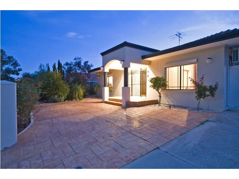 71 Paget Street, Hilton WA 6163