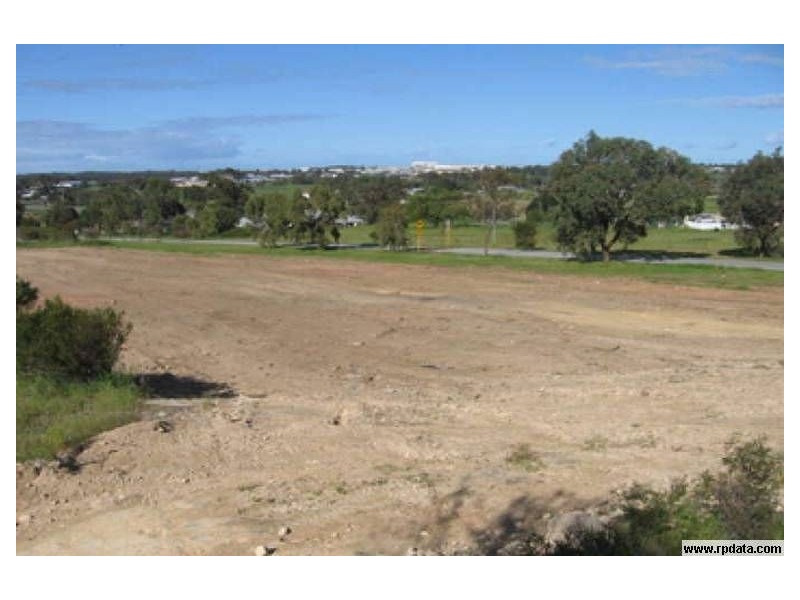 22 East Churchill Avenue, Beeliar WA 6164