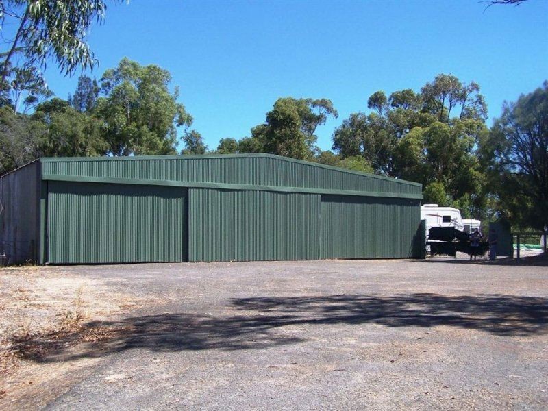 234 Henderson Road, Munster WA 6166