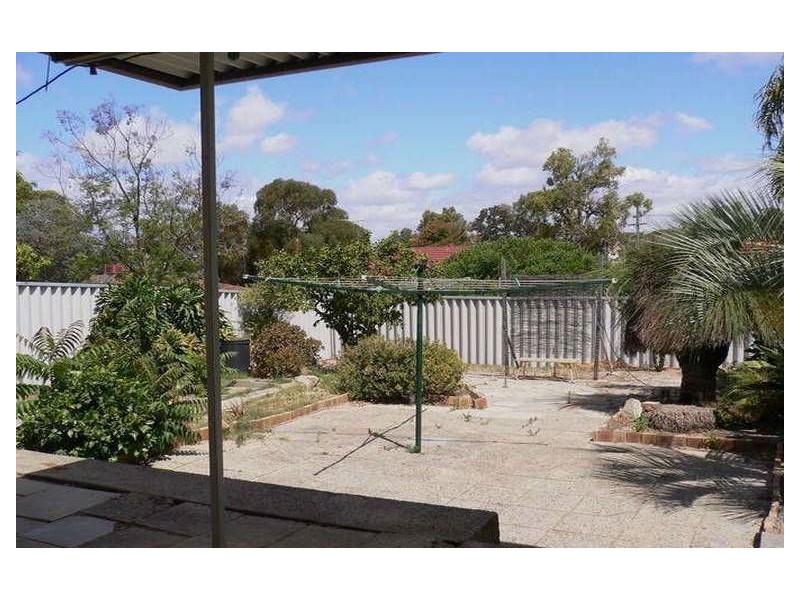 23 Caliban Way, Coolbellup WA 6163