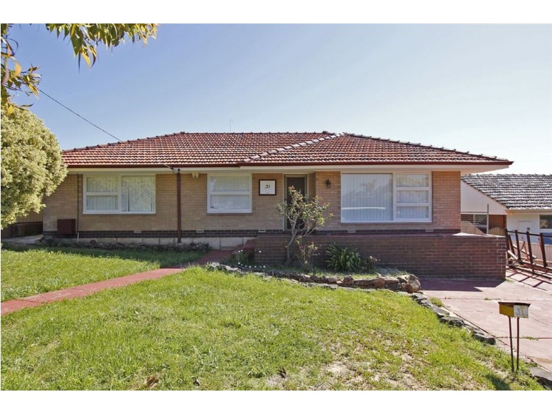 31 Helen Street, Hamilton Hill WA 6163