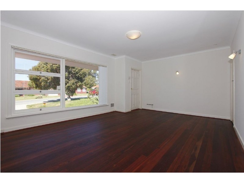 31 Helen Street, Hamilton Hill WA 6163