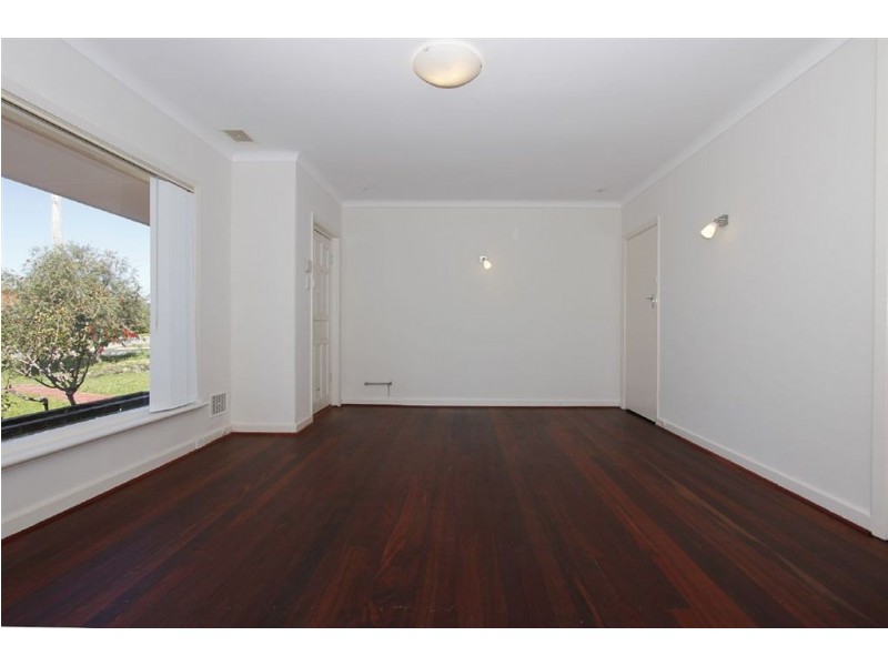 31 Helen Street, Hamilton Hill WA 6163