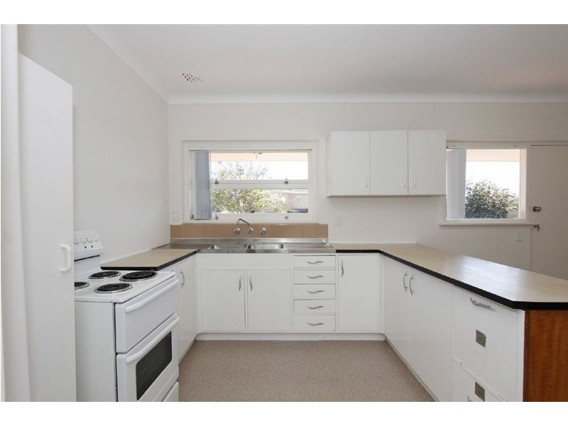 31 Helen Street, Hamilton Hill WA 6163