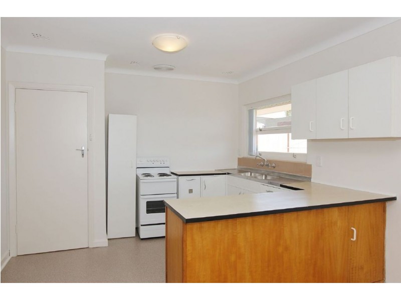 31 Helen Street, Hamilton Hill WA 6163