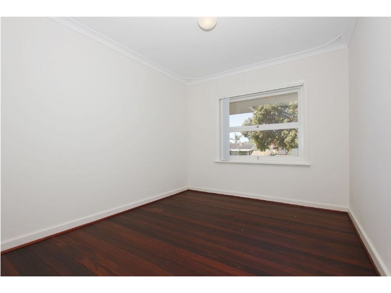 31 Helen Street, Hamilton Hill WA 6163