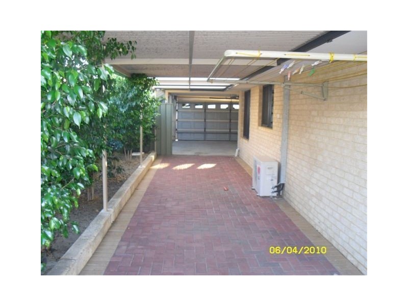 15 Reynardson Avenue, Atwell WA 6164