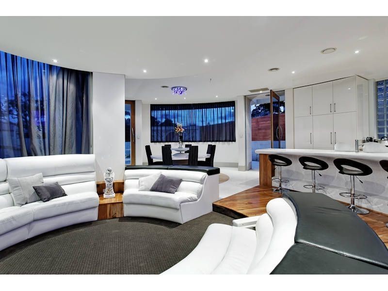 19 Doongalla Road, Attadale WA 6156