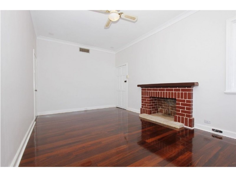 59 Paget Street, Hilton WA 6163