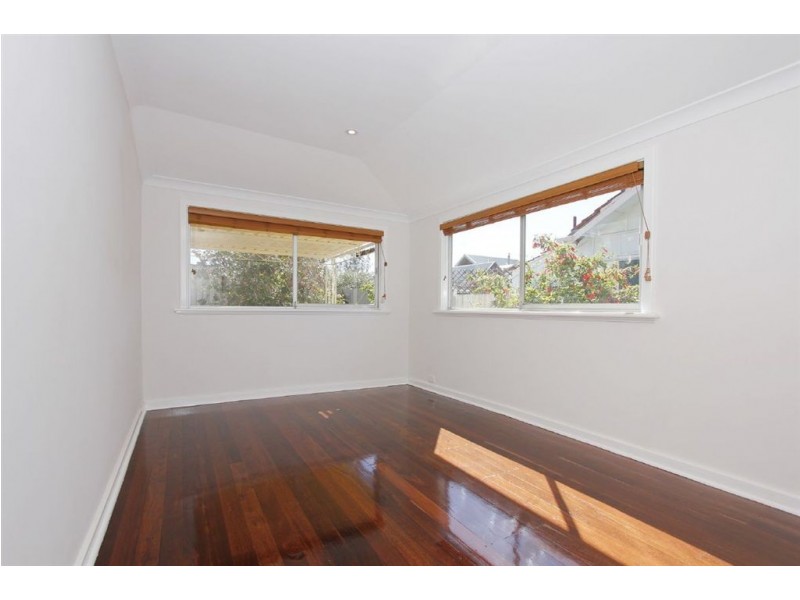 59 Paget Street, Hilton WA 6163