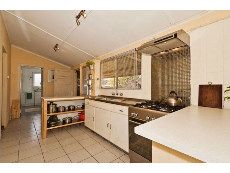 20 Ivermey Road, Hamilton Hill WA 6163