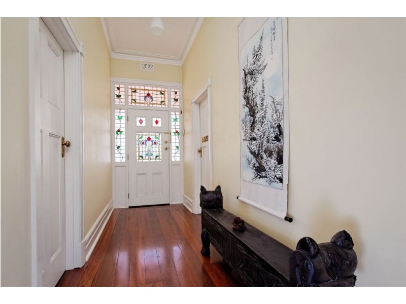 218 Hampton Road, Beaconsfield WA 6162