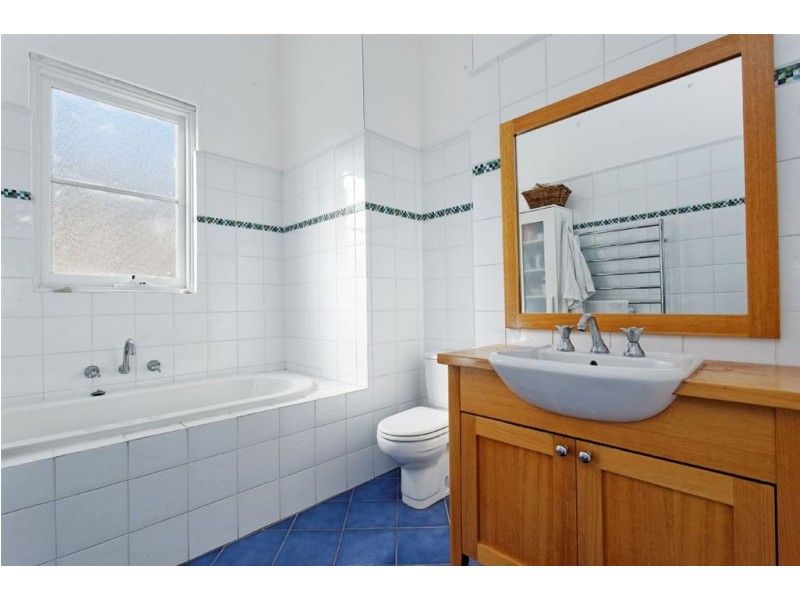 218 Hampton Road, Beaconsfield WA 6162