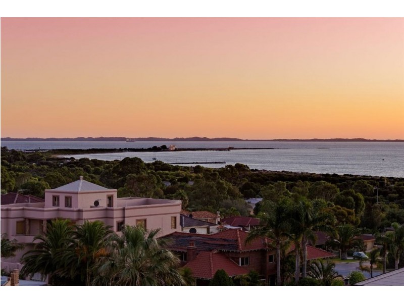 6 Viewcrest Rise, Coogee WA 6166