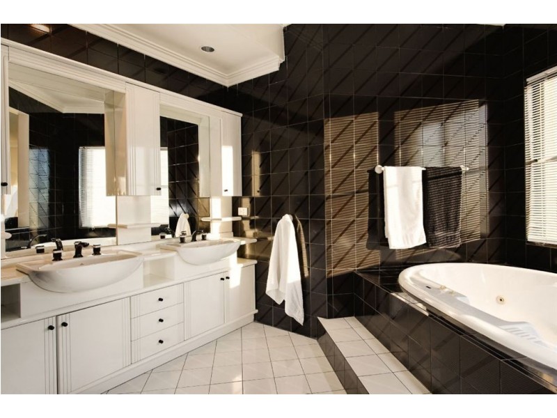 6 Viewcrest Rise, Coogee WA 6166