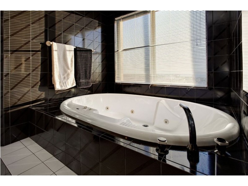 6 Viewcrest Rise, Coogee WA 6166