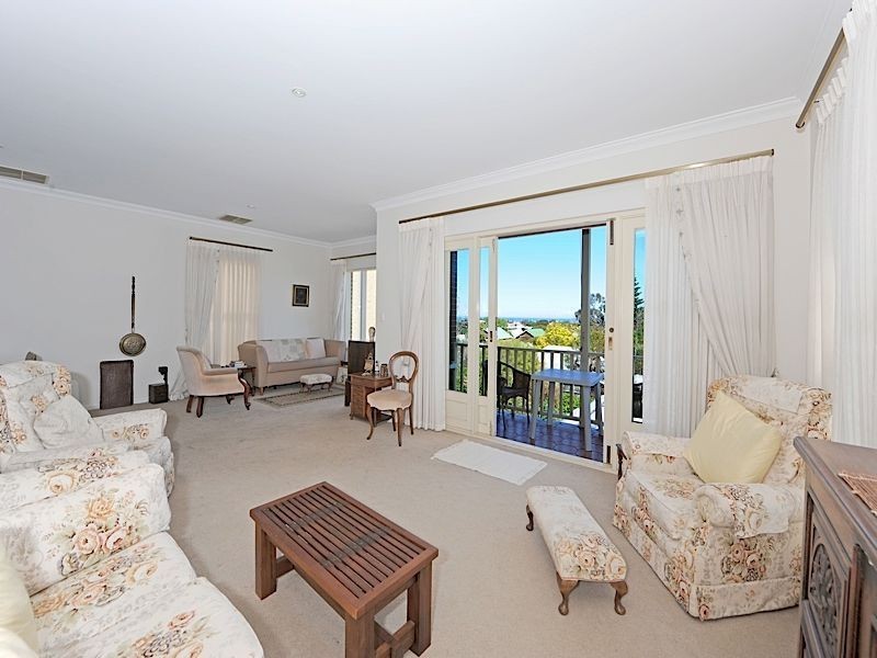 119 Solomon Street, Beaconsfield WA 6162