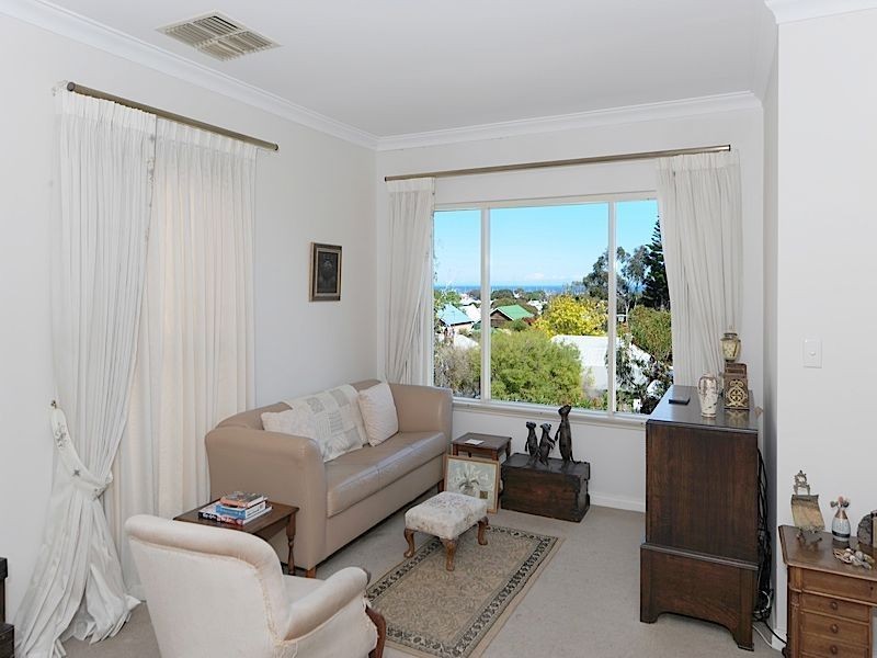119 Solomon Street, Beaconsfield WA 6162