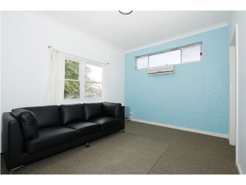 23 Thorsager Street, Coolbellup WA 6163