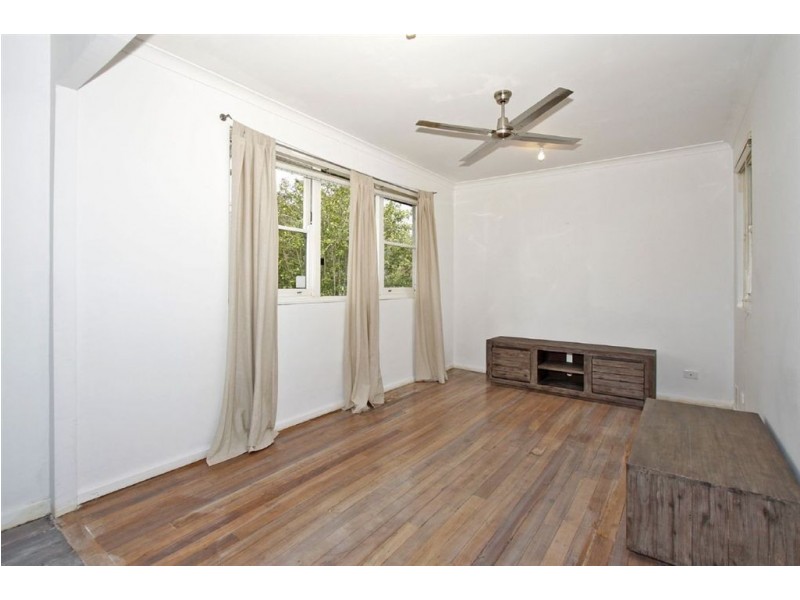 23 Thorsager Street, Coolbellup WA 6163