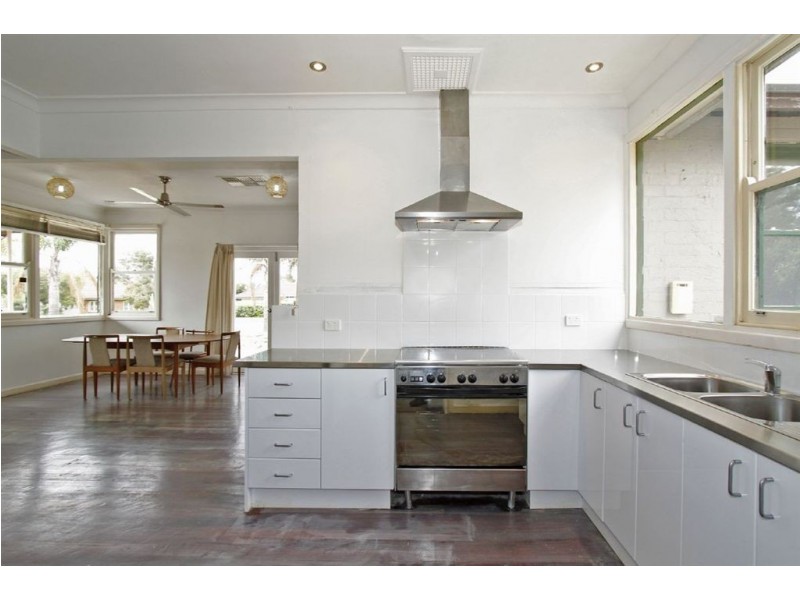 23 Thorsager Street, Coolbellup WA 6163