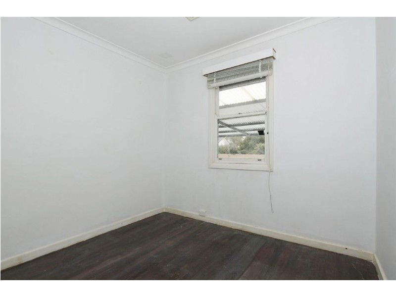 23 Thorsager Street, Coolbellup WA 6163