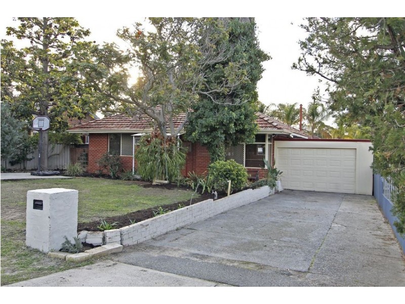 8 Alonso Street, Coolbellup WA 6163