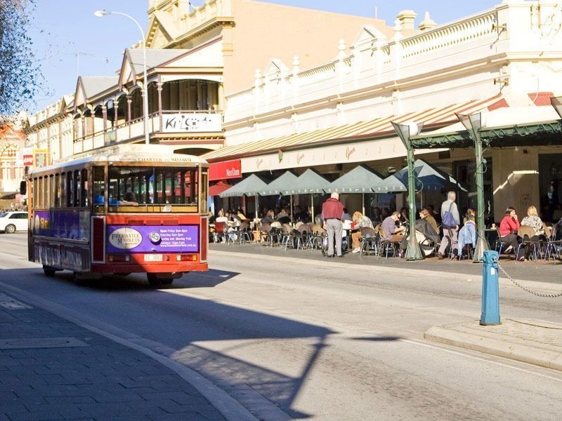 11/27-35 William Street, Fremantle WA 6160