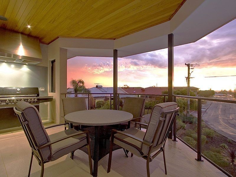 53 Moran Court, Beaconsfield WA 6162