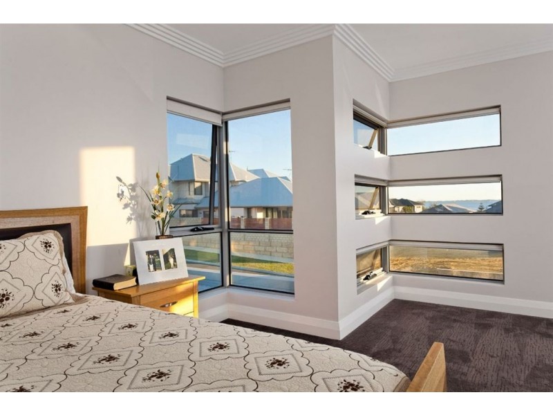 11 Newark Turn, North Coogee WA 6163