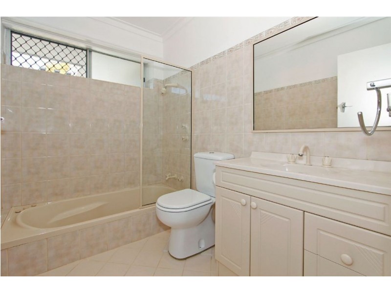 25 Riggs Way, Hamilton Hill WA 6163