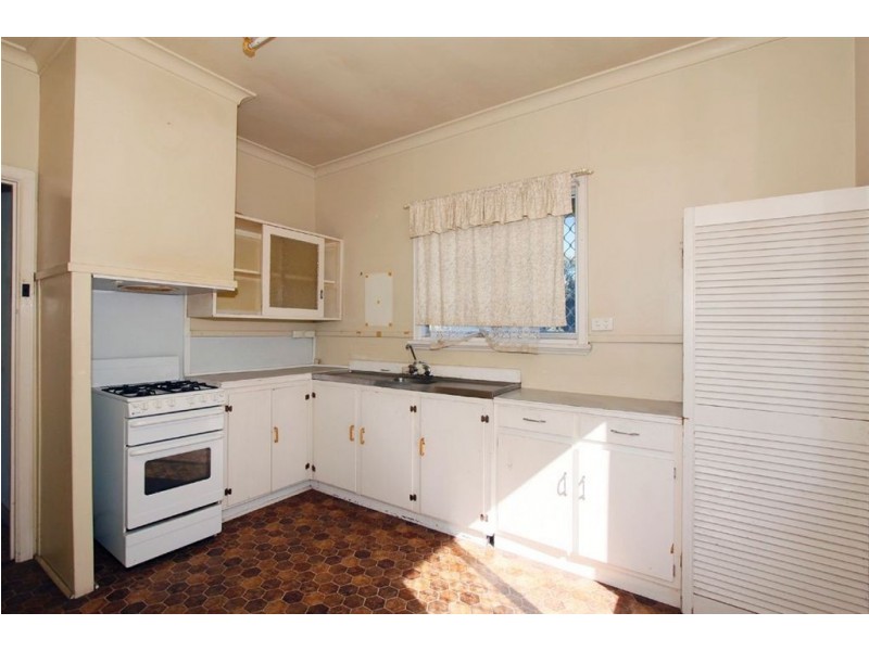 35 Grigg Place, Hilton WA 6163