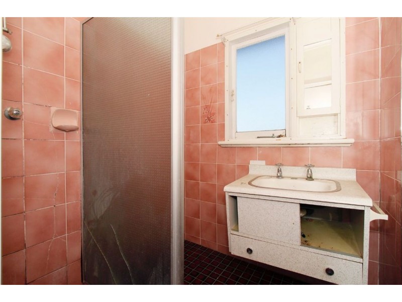 35 Grigg Place, Hilton WA 6163