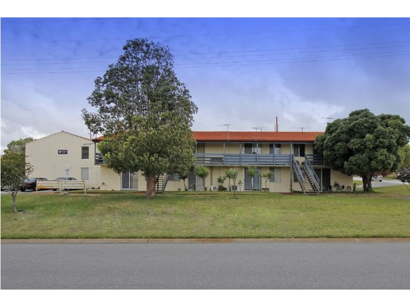 15/19 Blackwood Avenue, Hamilton Hill WA 6163