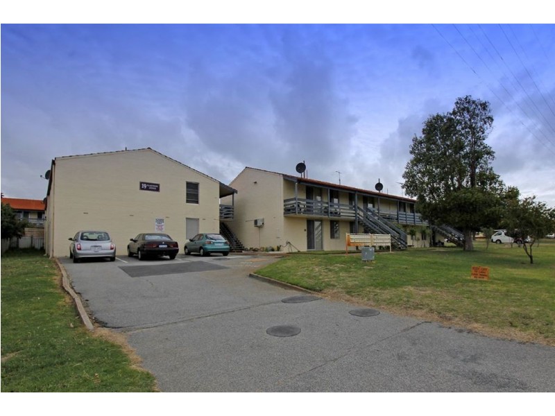 15/19 Blackwood Avenue, Hamilton Hill WA 6163