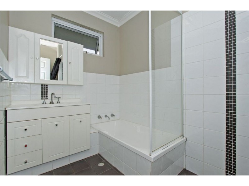 44 Derinton Way, Hamilton Hill WA 6163