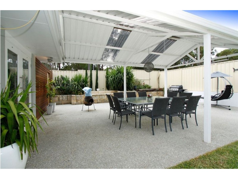 44 Derinton Way, Hamilton Hill WA 6163