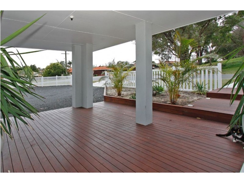 44 Derinton Way, Hamilton Hill WA 6163