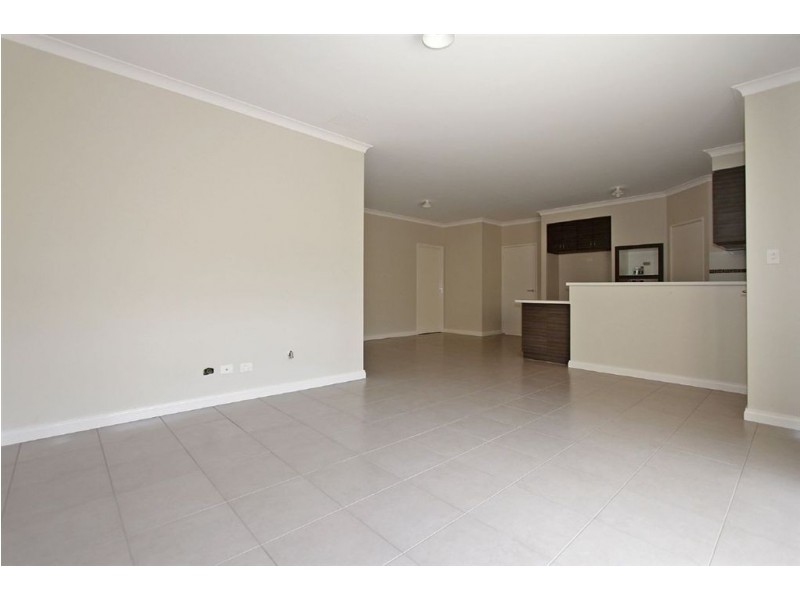 2/1 Gerovich Way, Spearwood WA 6163