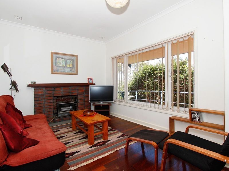 6 Mortlock Street, Hamilton Hill WA 6163