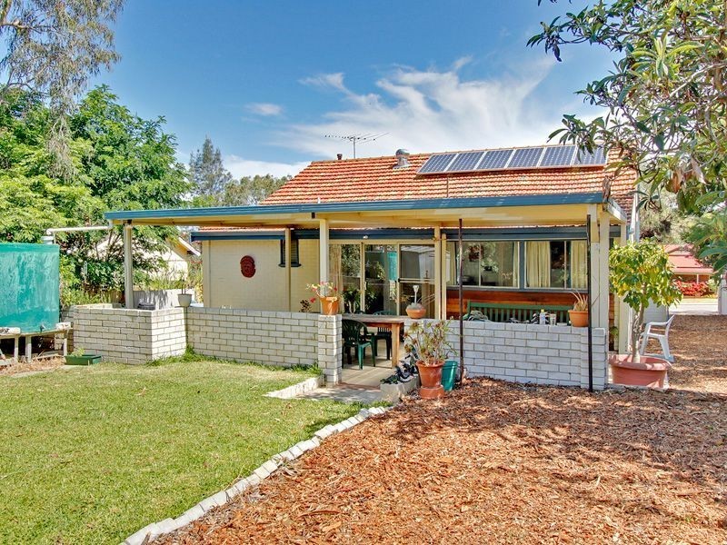 6 Mortlock Street, Hamilton Hill WA 6163