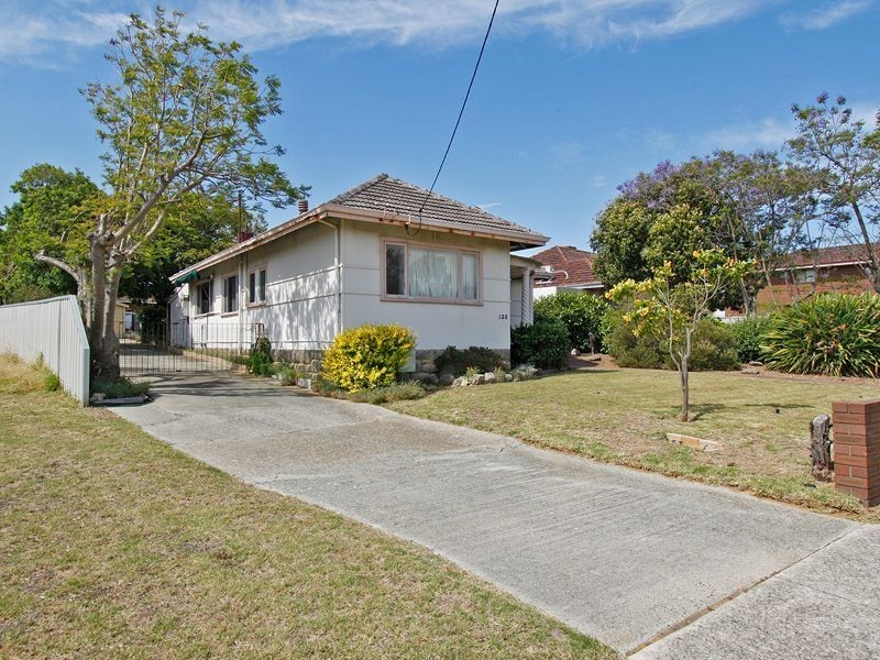 128 Healy Road, Hamilton Hill WA 6163