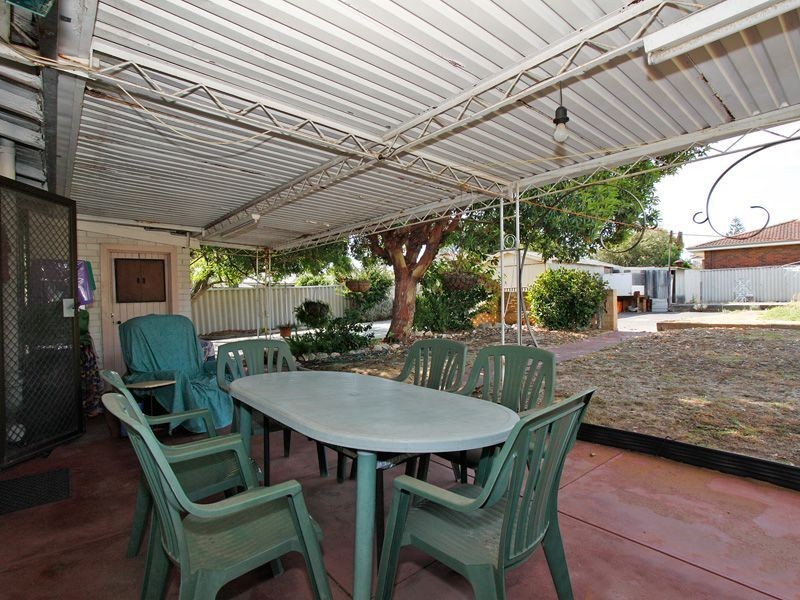 128 Healy Road, Hamilton Hill WA 6163