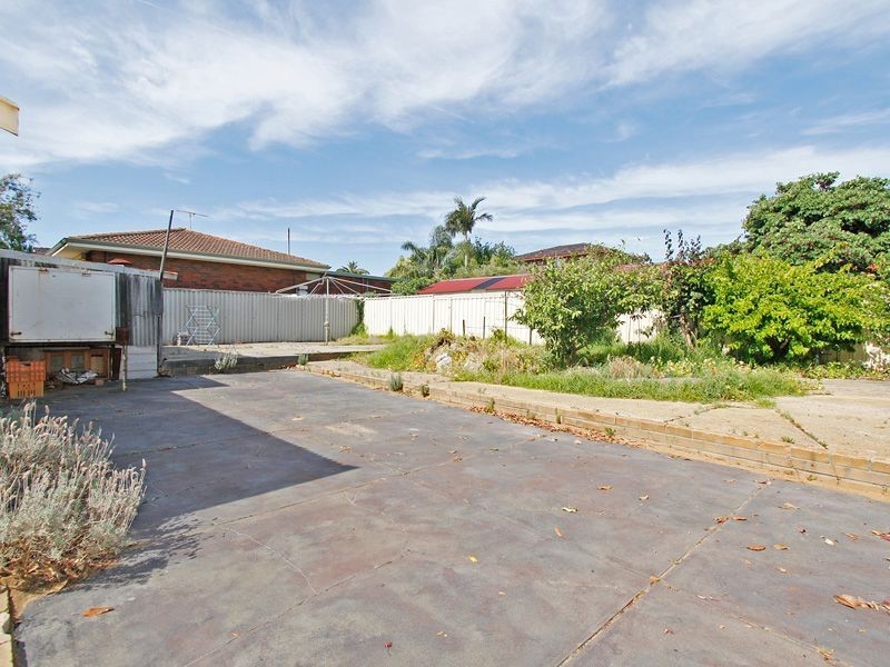 128 Healy Road, Hamilton Hill WA 6163