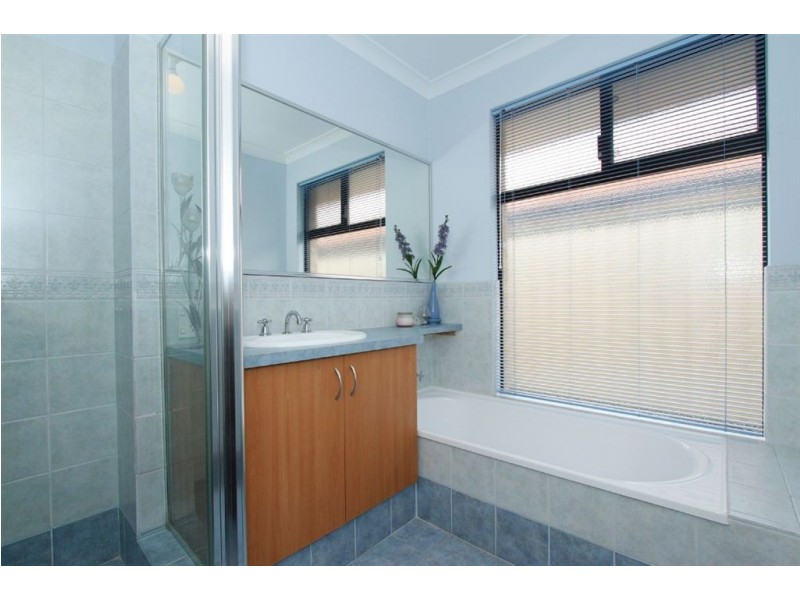 7 Domain Circle, Success WA 6164