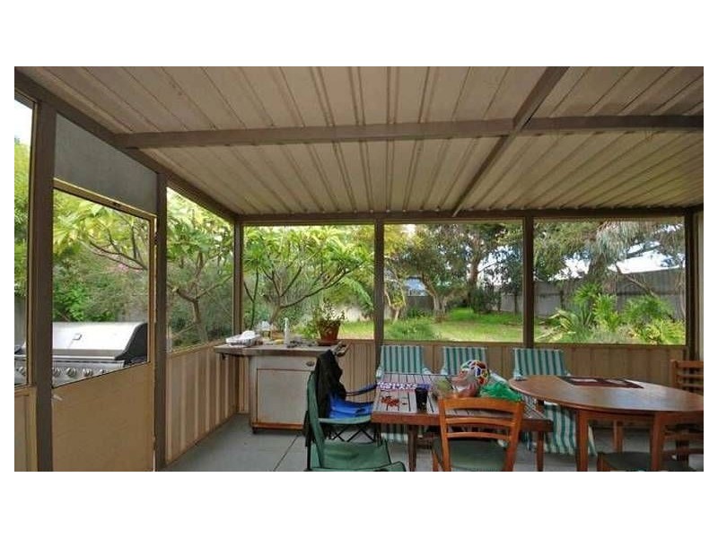 176 Forrest Road, Hamilton Hill WA 6163