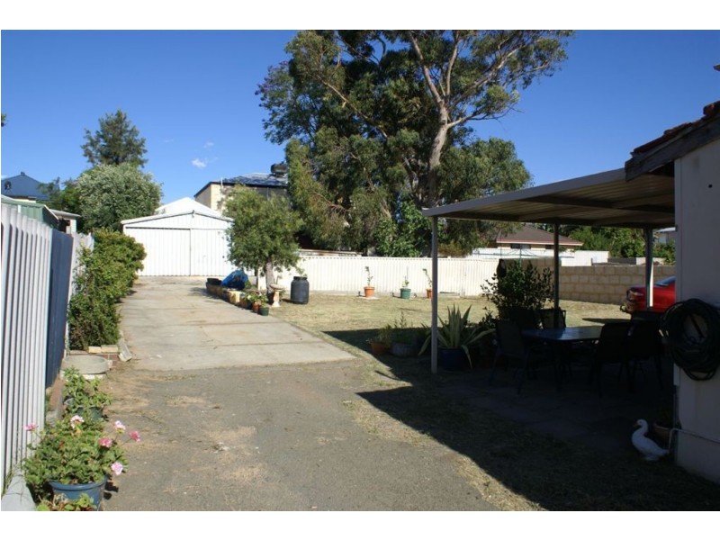 6 Davon Street, Hamilton Hill WA 6163