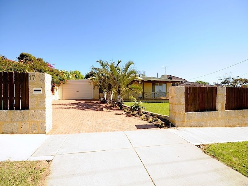 17 Michael Street, Beaconsfield WA 6162