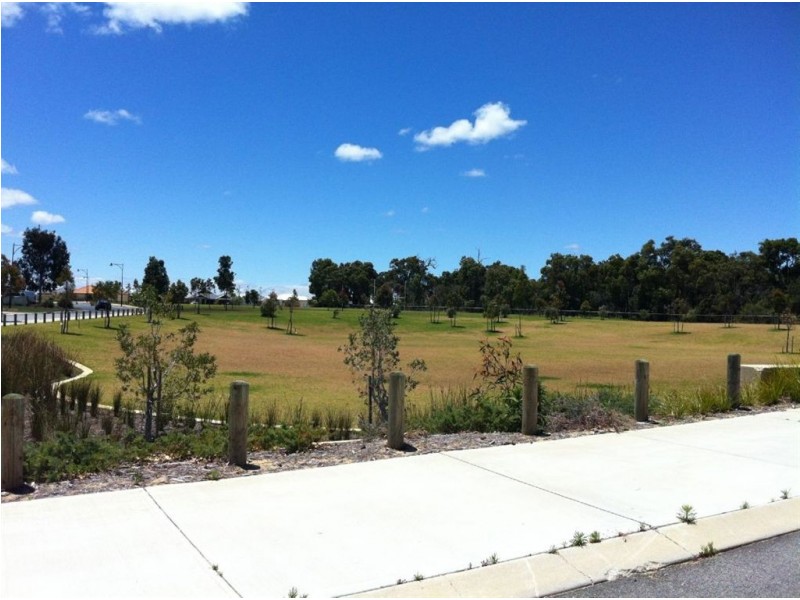 14 Liriope PWY, Sinagra WA 6065