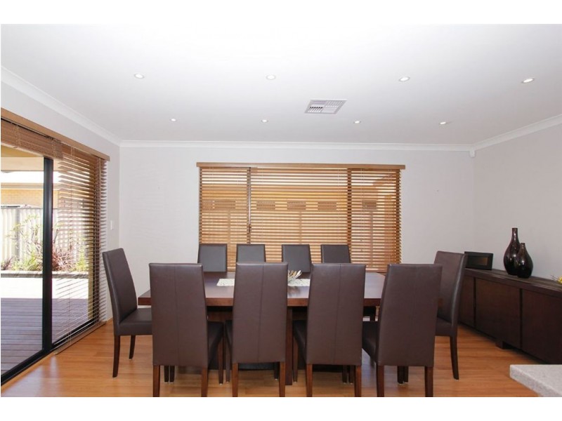 19 Camden Boulevard, Aubin Grove WA 6164